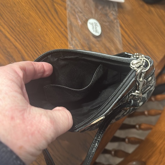 Coach wristlet - Picture 2 of 2